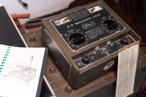 Muzei77_Устройство към рентгенографски и флоуороскопски апарат, произведено през 1957г. в САЩ от Picer X-rey corp., предназначен за Американската армия